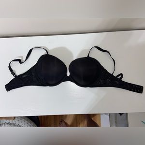 34DD Victorias Secret bra